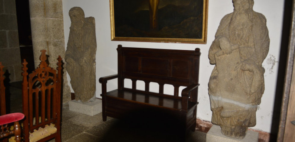 O Tribunal Supremo obriga á familia Franco a devolver as estatuas do Pórtico da Gloria que conserva