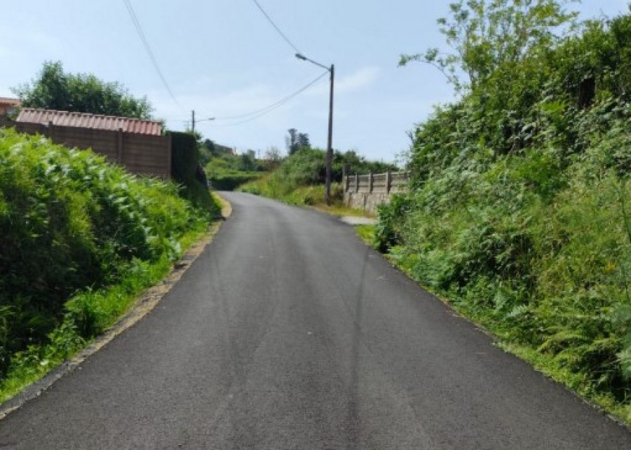 Cedeira culmina la mejora de dos calles y cuatro caminos con una inversión de 127.600 euros