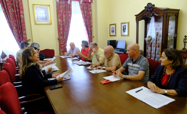 Nuevo encuentro de trabajo entre el Foro Cidadán do Ferrocarril y la corporación municipal