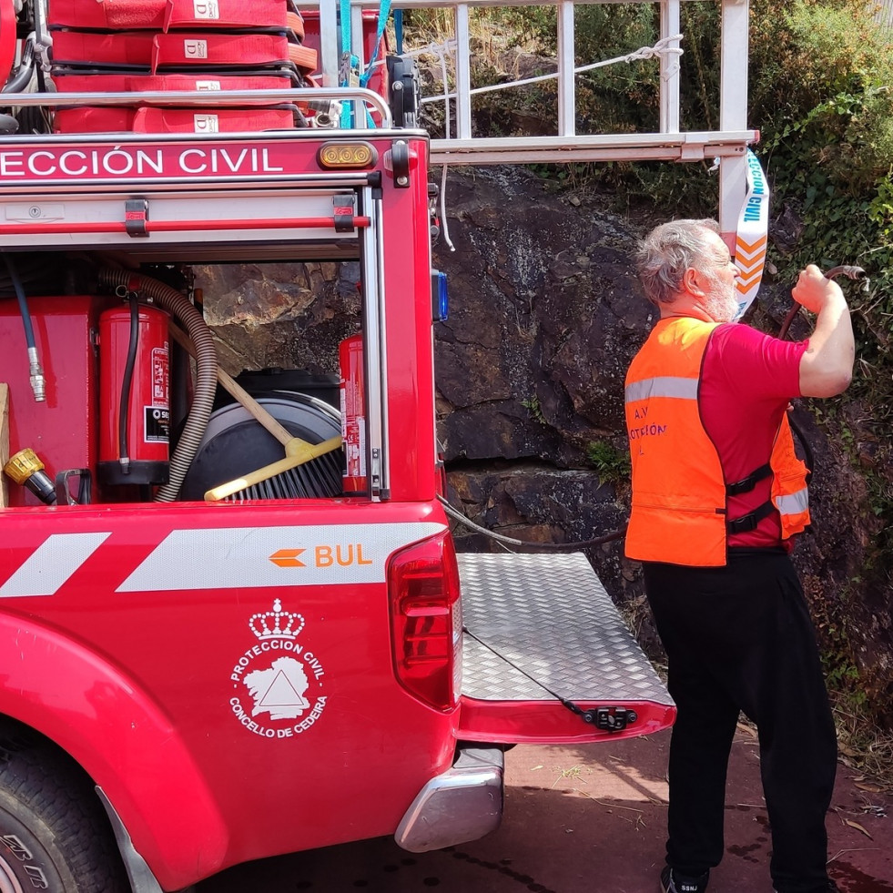 Protección Civil acude al rescate del centro de personas con discapacidad de Cedeira, sin agua por una avería