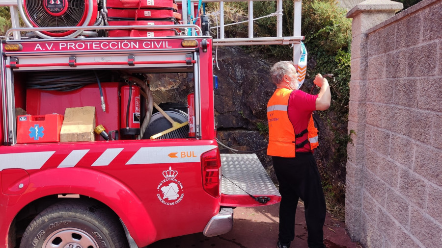 Protección Civil acude al rescate del centro de personas con discapacidad de Cedeira, sin agua por una avería