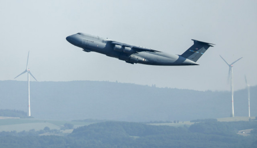 Aumenta el "trasiego" de aviones cisterna de Estados Unidos en Morón de la Frontera