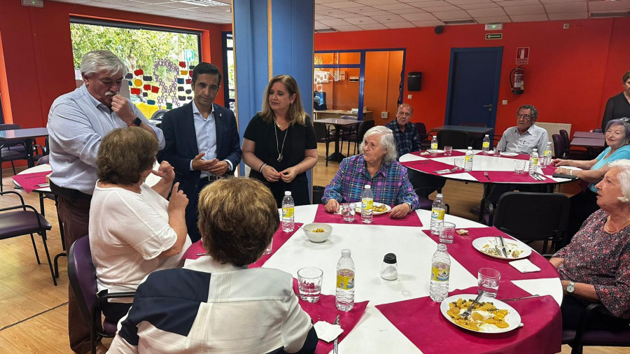 Concello de Ferrol y Consorcio de Benestar renuevan el servicio “Xantar na casa”