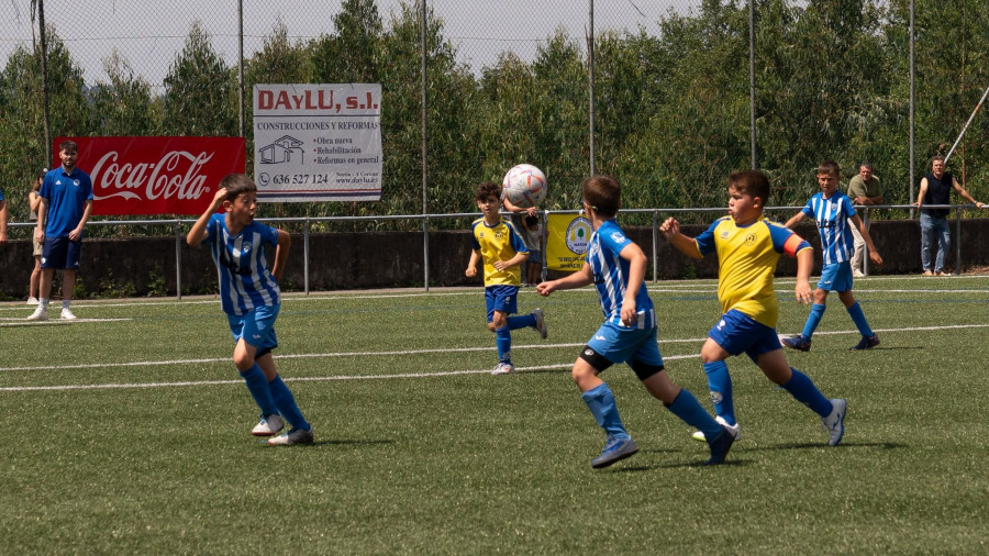 Gran éxito del Torneo del CF San Sadurniño