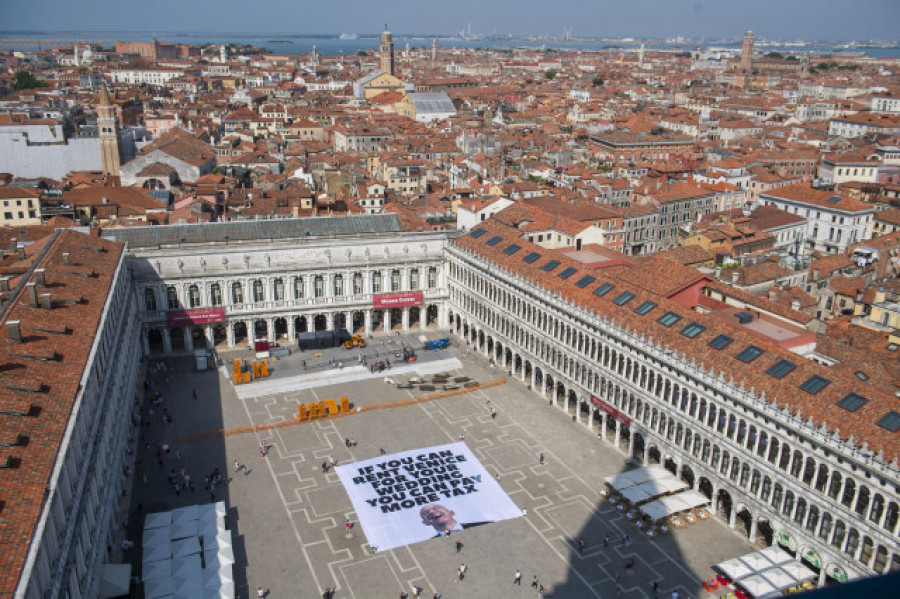 Los invitados para la boda de Bezos empiezan a llegar a Venecia entre protestas