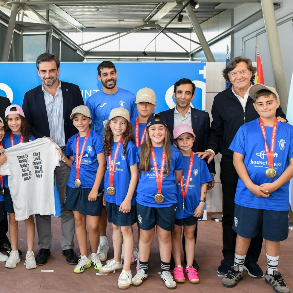 Recepción de la Xunta de Galicia a O Parrulo Ferrol por su ascenso a primera