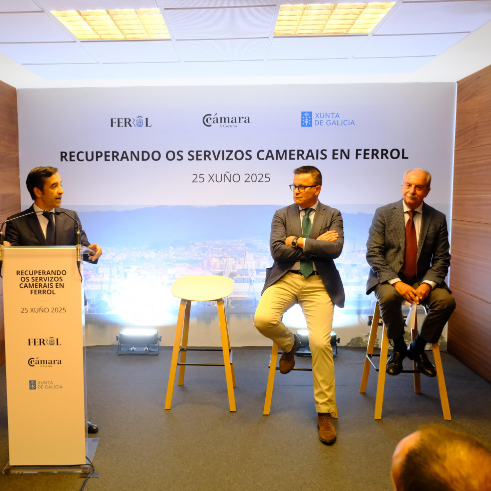 Cuarenta empresas buscan talento sénior en el Auditorio de Ferrol