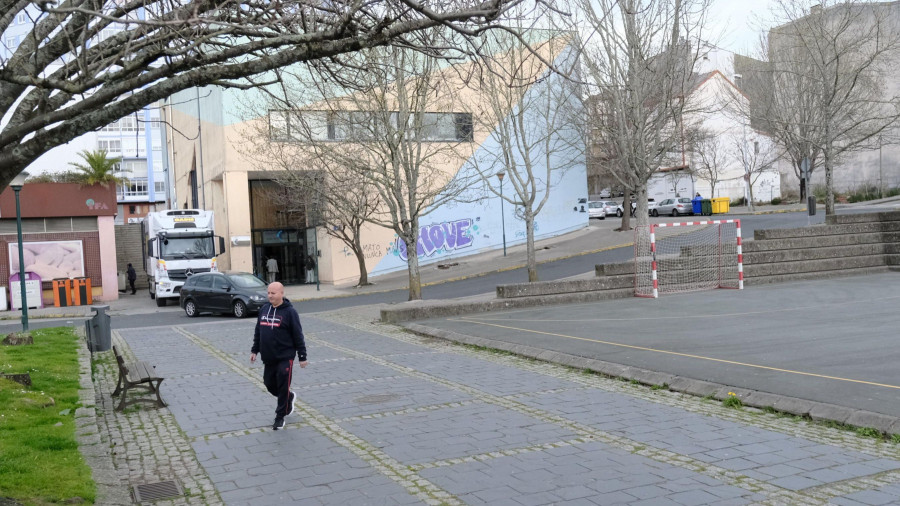 Atropellado un señor en O Inferniño, Ferrol, cuando un coche daba marcha atrás
