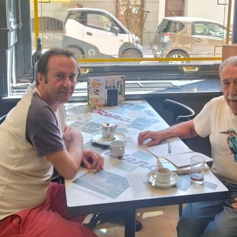 Giralt Torrente: “Más que una biografía, es la disección de una familia, la primera de mi abuelo, al completo”