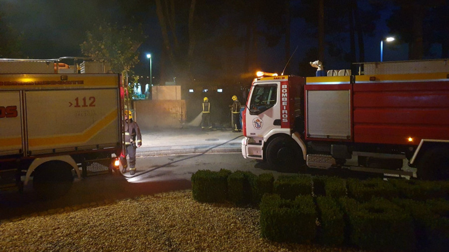 Extinguido un incendio en un alpendre de San Pedro do Eume, en As Pontes