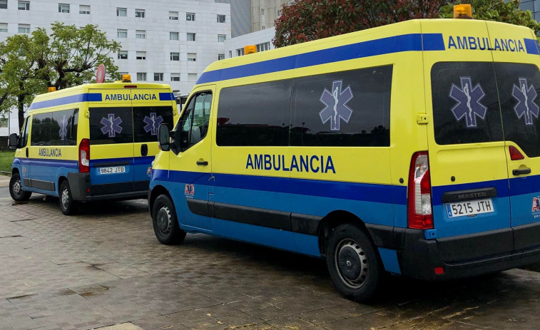 Cuatro evacuados tras una colisión frontal en Cariño