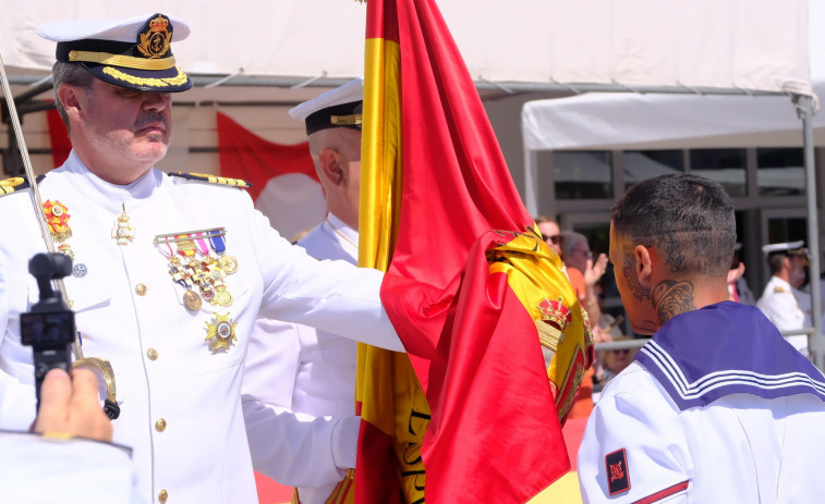 Multitudinaria Jura de Bandera en la Antonio de Escaño: las mejores imágenes de la jornada