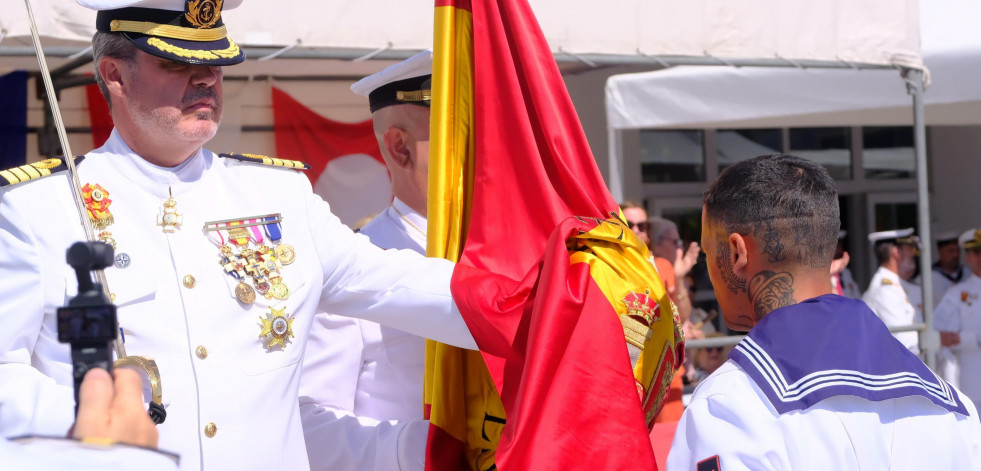 Multitudinaria Jura de Bandera en la Antonio de Escaño: las mejores imágenes de la jornada