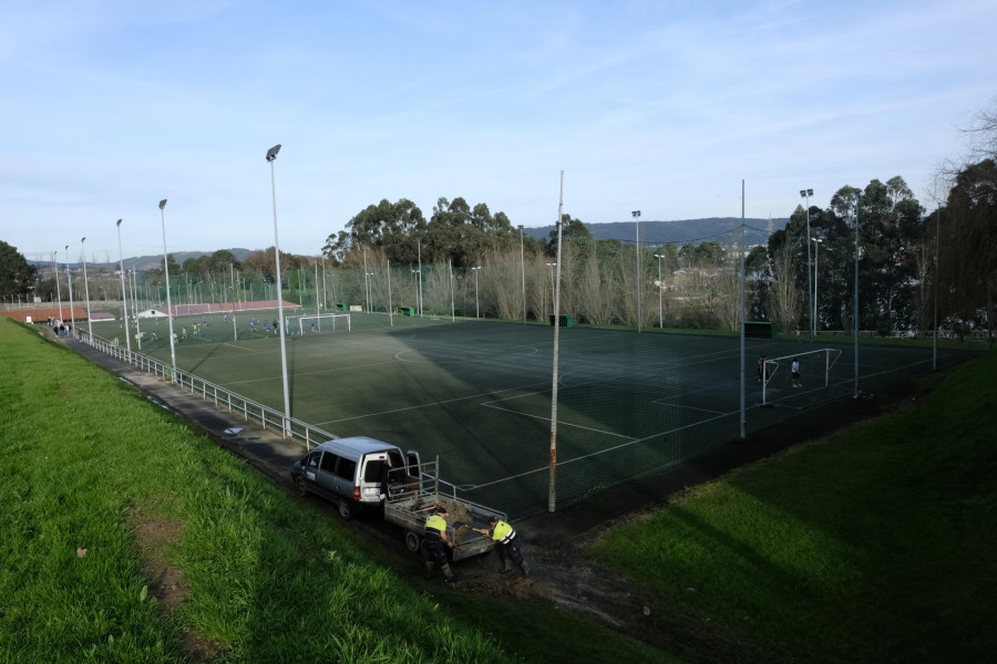 La Diputación acusa al Concello de abandonar la tramitación del campo deportivo de Caranza