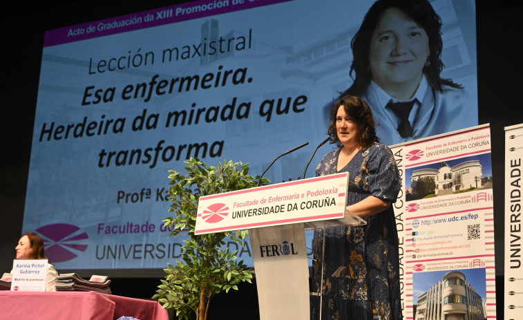 Graduada la nueva “remesa” de profesionales de la enfermería que se forman en Ferrol