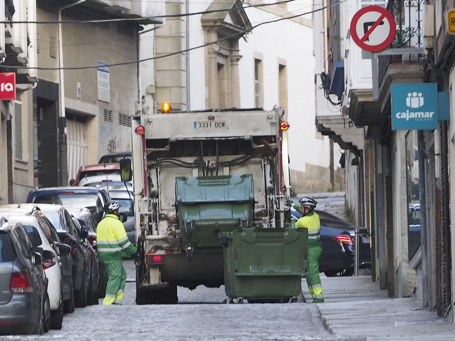 Trasladado al Chuac un conductor de Urbaser tras sufrir una agresión de madrugada