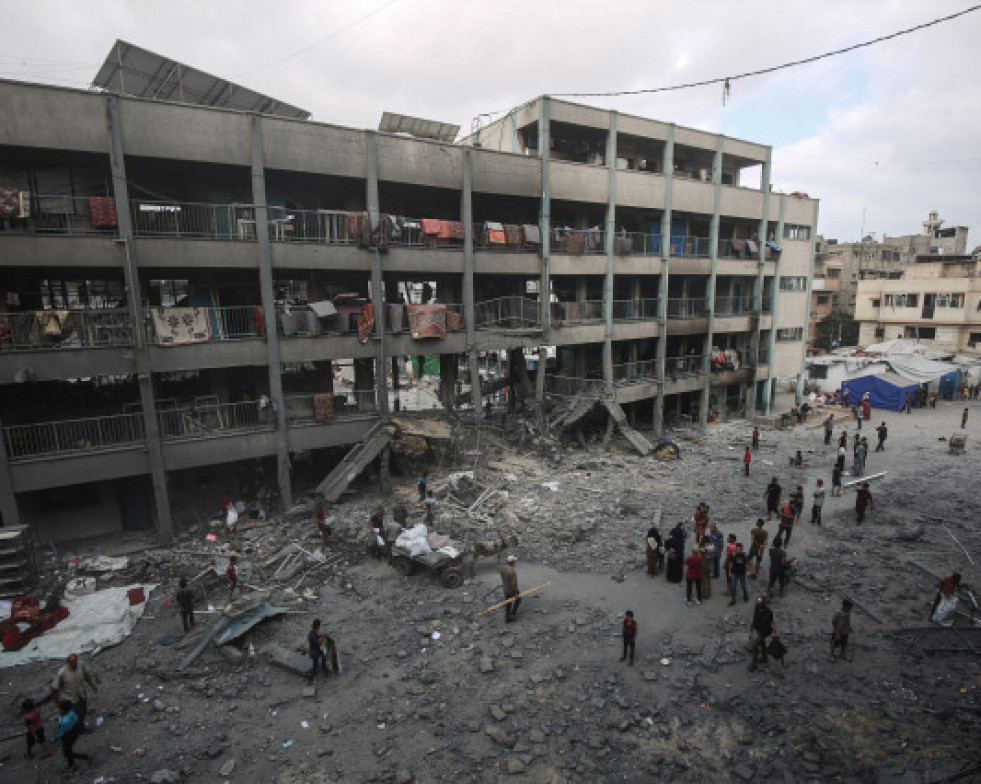 EuropaPress 6832261 30 june 2025 palestinian territories gaza palestinians inspect ruins alfalah 143