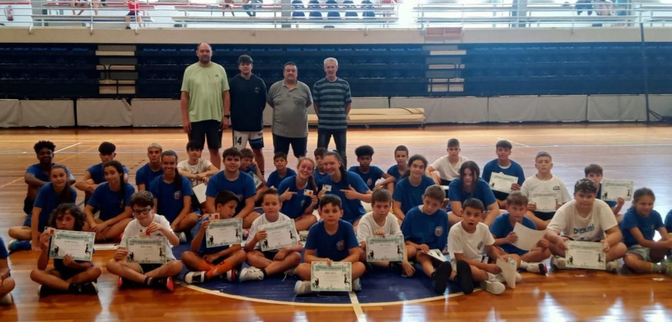 Vigésima edición del campus ferrolano Chiquibásquet