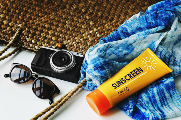 Concepto de exploracion de viaje de vacaciones de verano de playa
