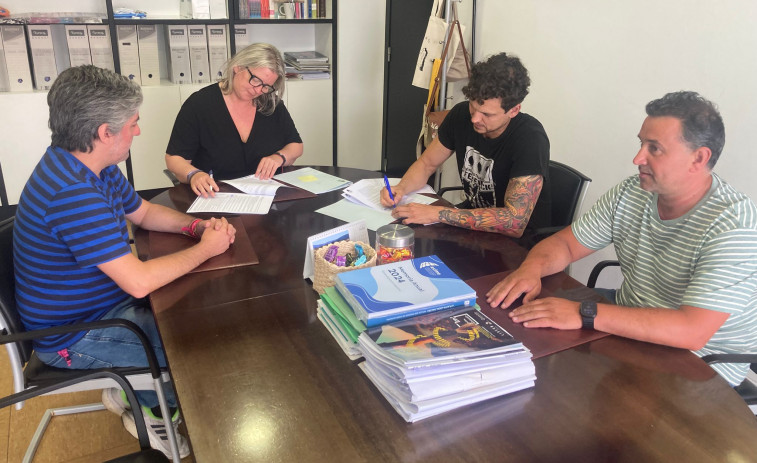 Felicia Pop y FeneRock reciben adelantos de las ayudas municipales, que aportan conciertos gratis