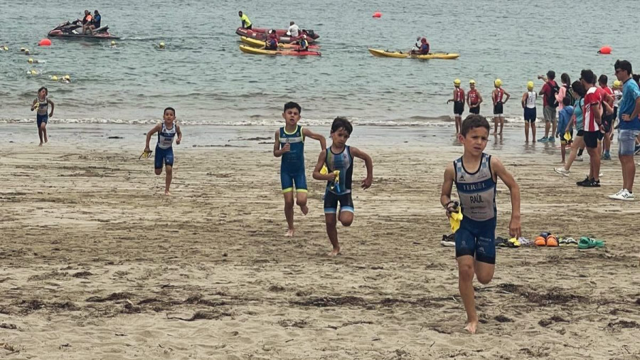 Cariño entra por la puerta grande en el calendario gallego de la triatlón
