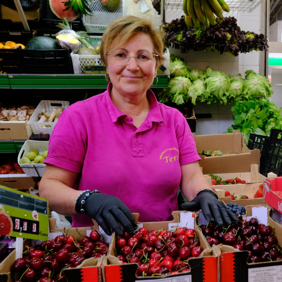Las frutas y verduras a un guasap de distancia desde el puesto de Tere a toda Ferrolterra