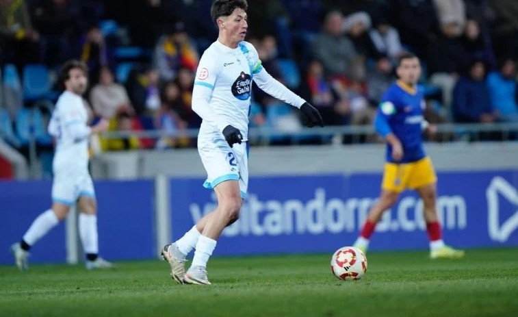 Jairo llega al Racing cedido por el Dépor para 