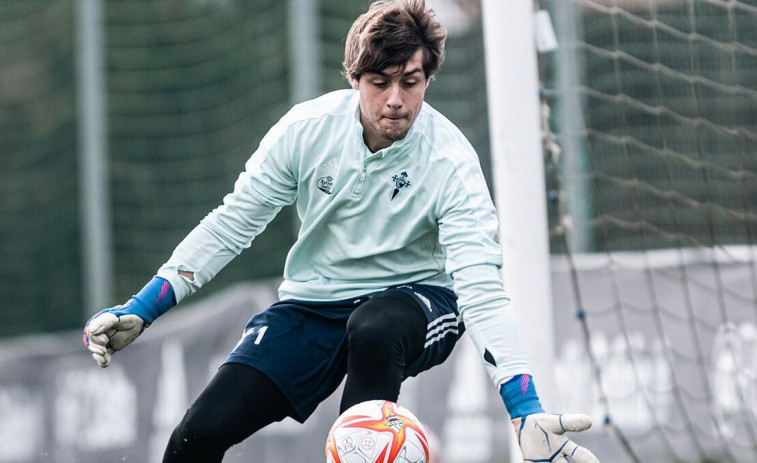 Primer ocupante de la portería del Racing de Ferrol, el ourensano César Fernández