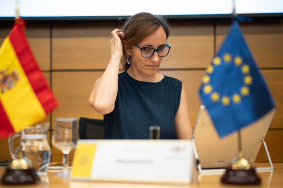 Mónica García a las comunidades que cumplen la ley del aborto: "No tienen nada que temer