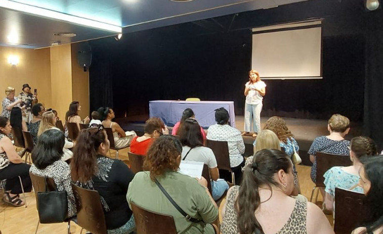 Entrega de diplomas en Narón de los cursos de apoyo para la inclusión social de las mujeres
