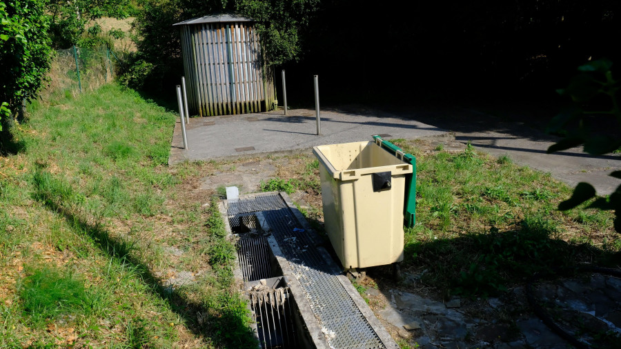 Eliminados dos puntos de vertido de aguas residuales al río Rego de Outeiro, en Ombre