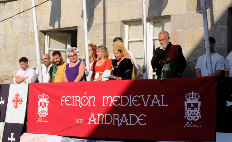 Pontedeume vive el momento del año más medieval