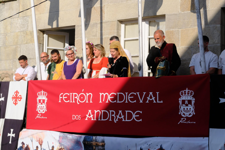 Pontedeume vive el momento del año más medieval