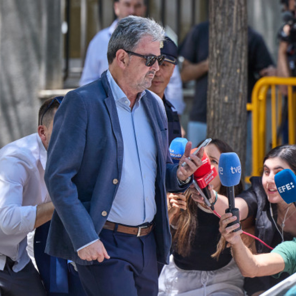 Antxón niega mordidas, desliga a Cerdán de Servinabar y reconoce pagos a Koldo como comisionista