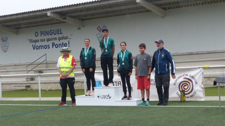 Arco Narón, Arco Ferrol y Sílex dejan su huella en el Trofeo Federación Galega de Ponteceso