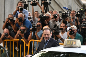 AbalosentraenuntaxitrasprestardeclaracionanteelSupremo