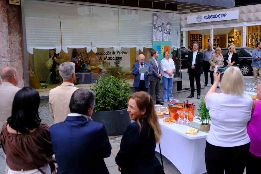 Éxito de convocatoria en el acto de inauguración del nuevo local social de la AVV de A Magdalena