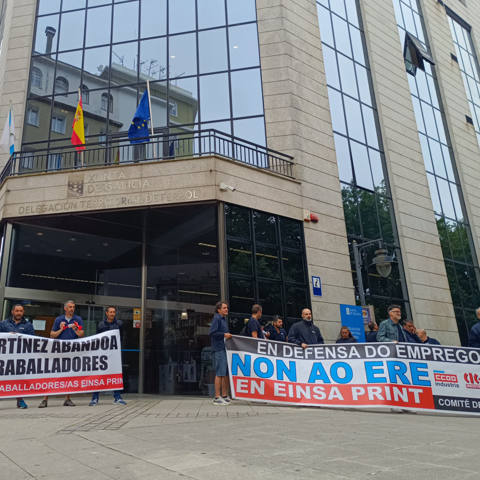 La parte social solicita a la Xunta la creación de una mesa para abordar el cierre de Einsa