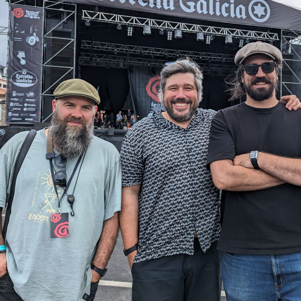 Böj conquista Ortigueira junto a sus amigos en la primera de las grandes noches del festival