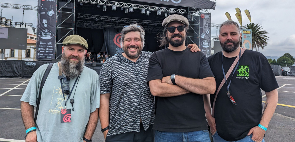 Böj conquista Ortigueira junto a sus amigos en la primera de las grandes noches del festival