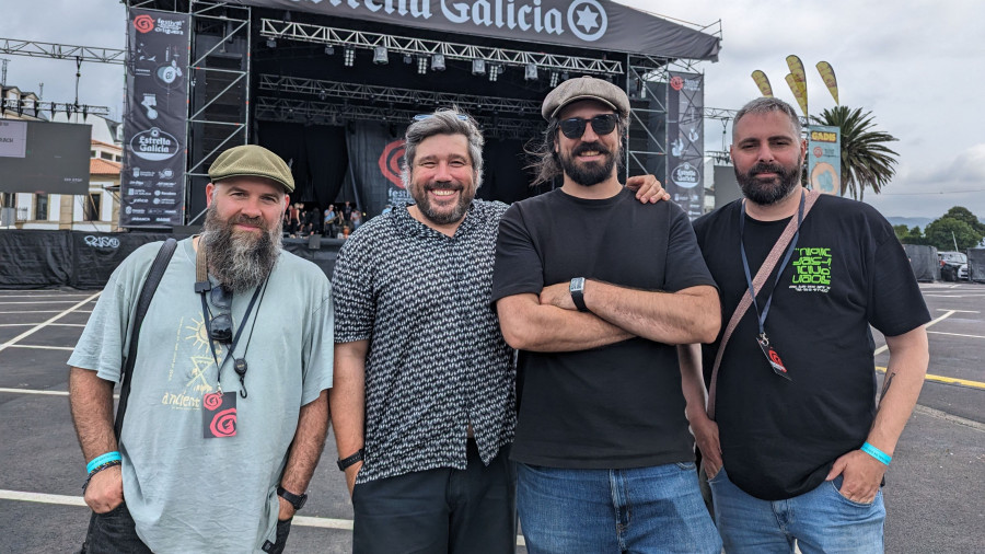 Böj conquista Ortigueira junto a sus amigos en la primera de las grandes noches del festival