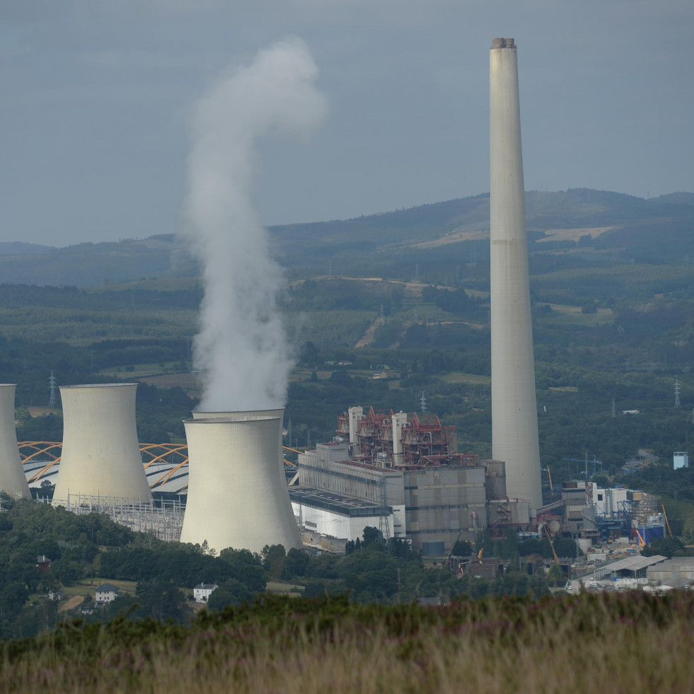 IEN por Europa defiende el valor simbólico y patrimonial de la chimenea de As Pontes