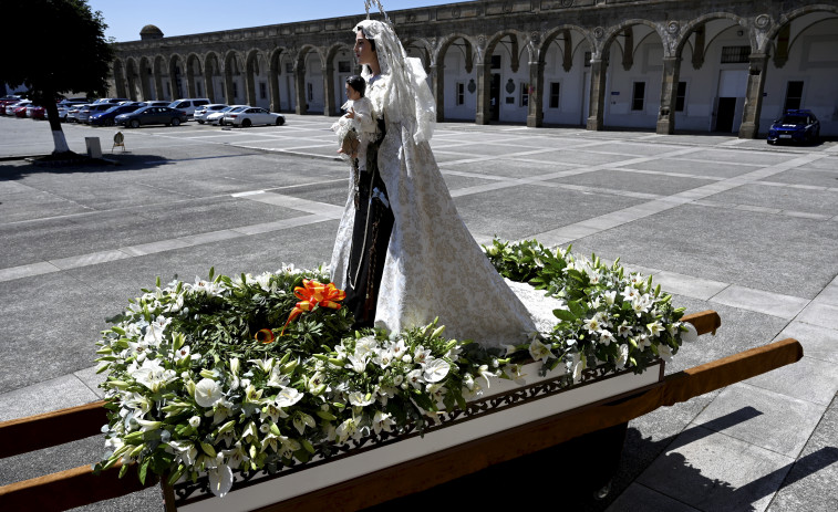 Las imágenes de la celebración del día del Carmen en el Arsenal