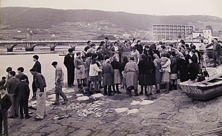 Pontedeume homenajea este sábado a las mujeres del mar antes de la procesión de la Virgen del Carmen