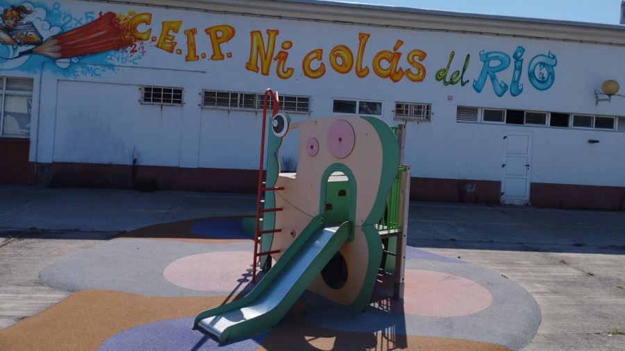 Cedeira sale este sábado a la calle para exigir un aula más de  6º de Primaria en el colegio