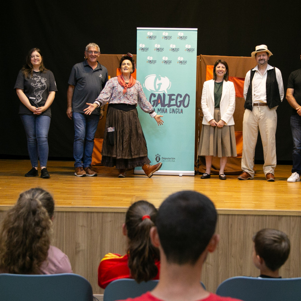 La Rúa Castelao se presenta en San Sadurniño entre homenajes al escritor rianxeiro