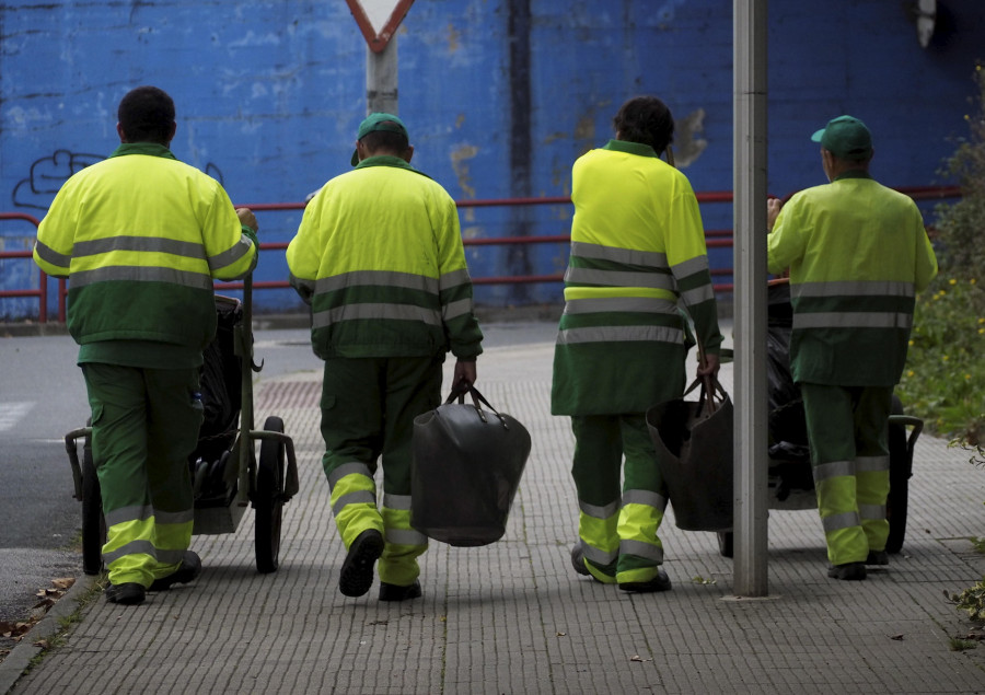 Diez empresas optan a prestar el servicio de recogida de basura