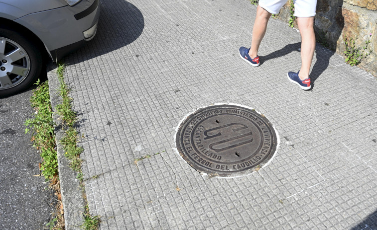 Las alcantarillas franquistas que abundan en el barrio ferrolano de Caranza