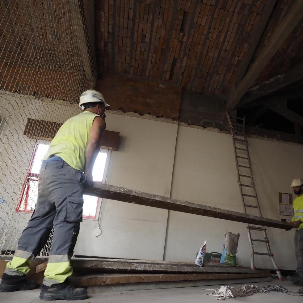 Las afiliaciones caen en la franja de 45 a 49 años en ocho de los veinte municipios de Ferrolterra