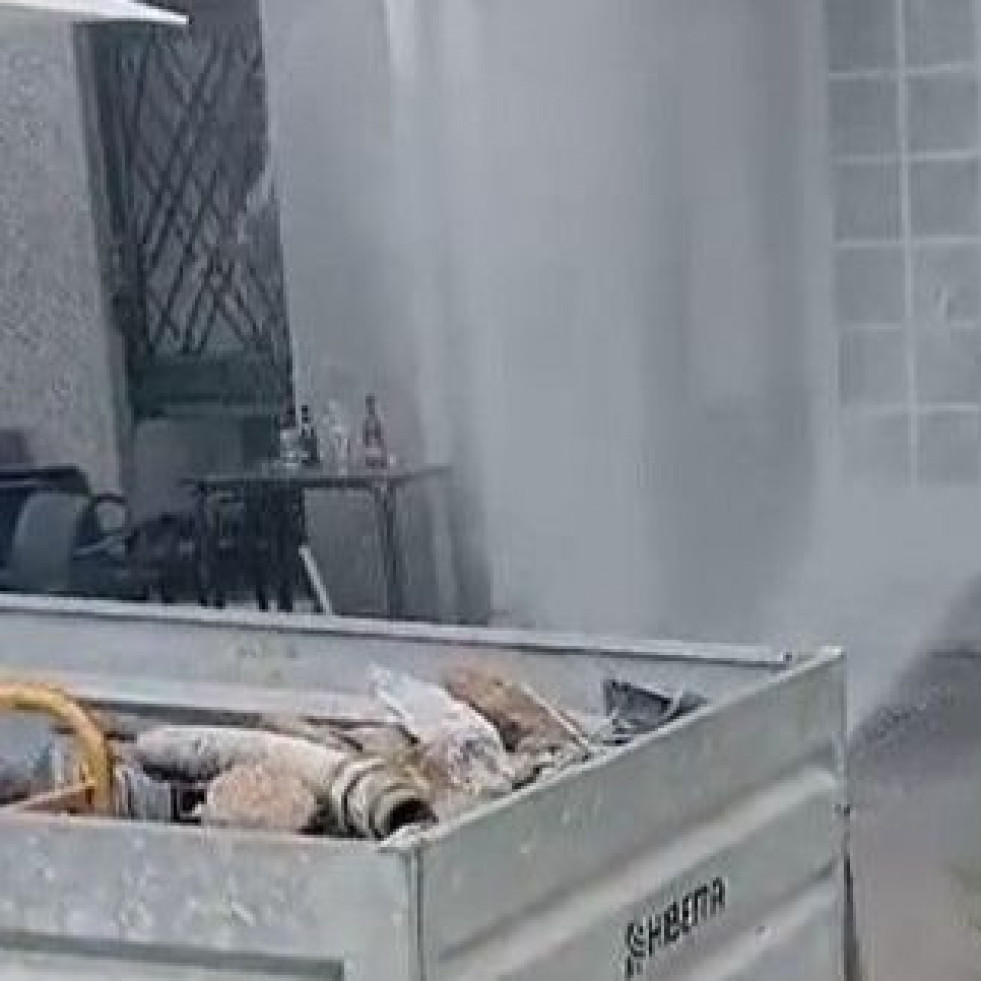 Una rotura en la red de abastecimiento pone en jaque a Ares